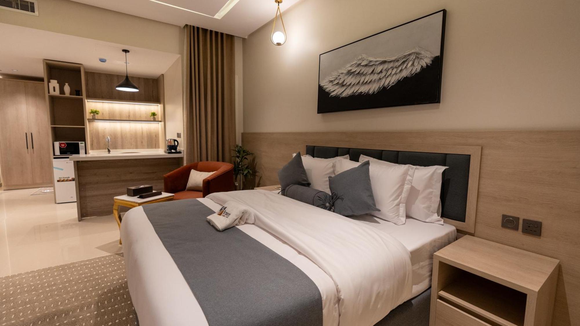 Brzeen Hotel Рияд Екстериор снимка