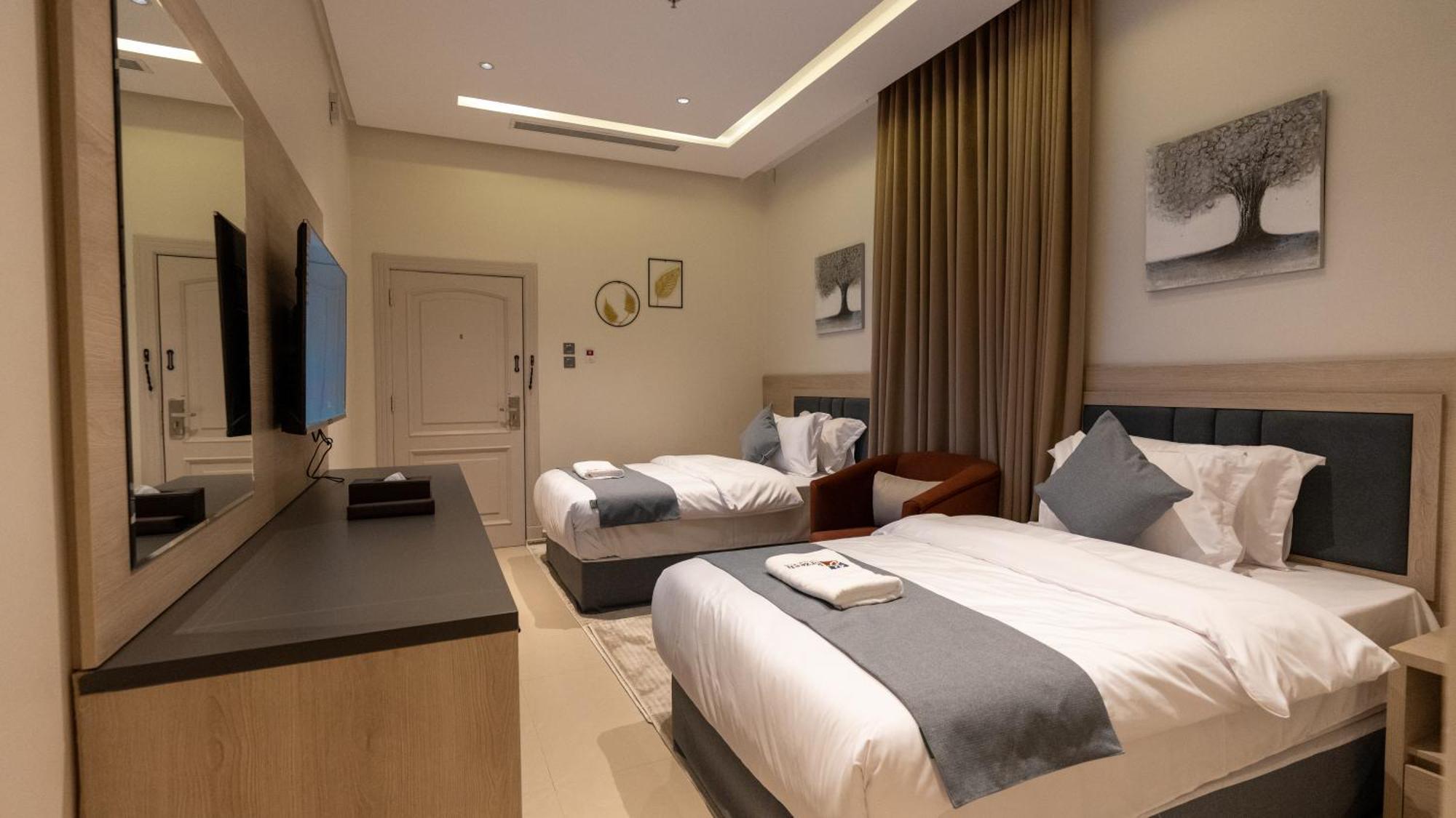 Brzeen Hotel Рияд Екстериор снимка