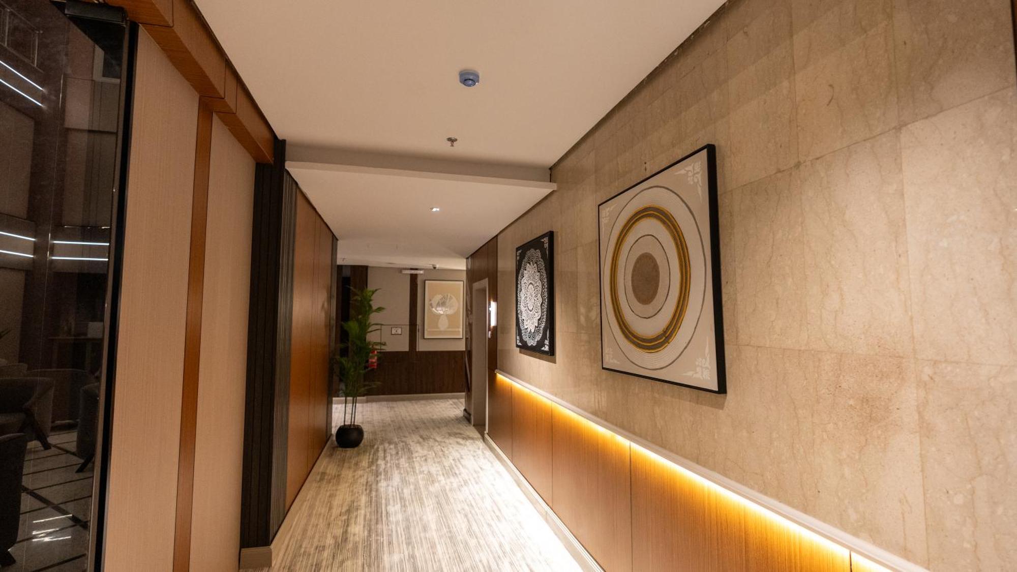 Brzeen Hotel Рияд Екстериор снимка