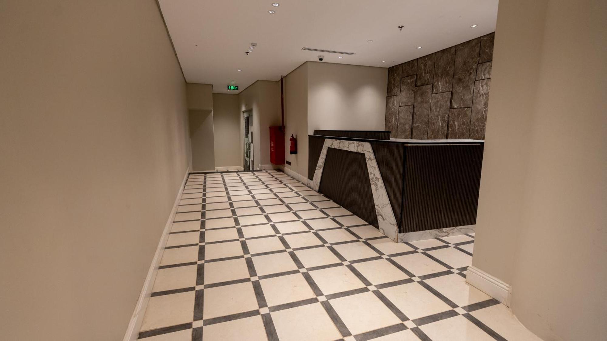 Brzeen Hotel Рияд Екстериор снимка